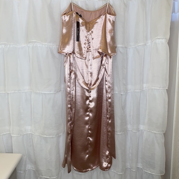 Lulus True Heart's Desire Light Pink Satin Strapless Midi Dress! NWT S - Picture 3 of 3